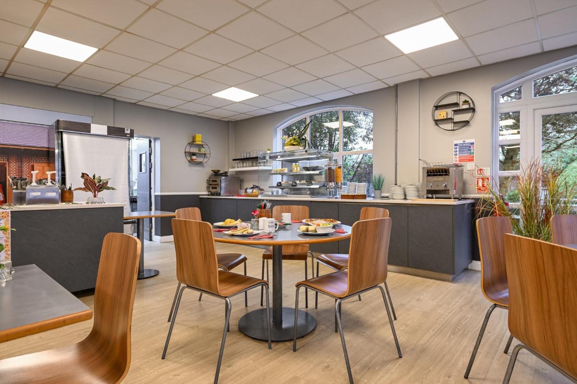 Hotel Stableside at York Racecourse Extérieur photo